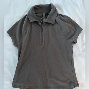 SKIMS Gray vintage collared tshirt size s